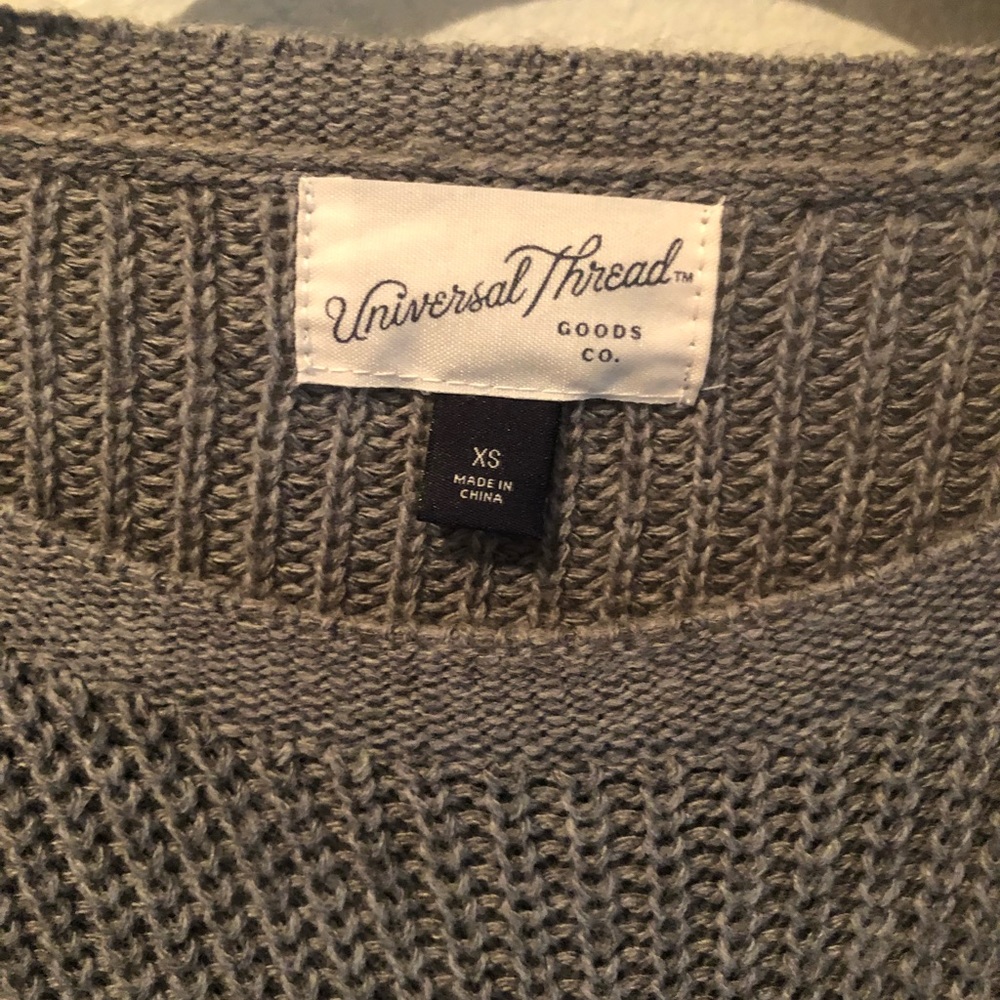 Cropped sweater - Picture 2 of 3